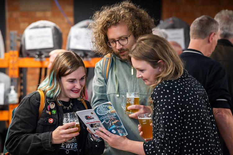 DerbyCAMRABeerFestivalatMoMSeptember2025-Pictoriapictures.com-56