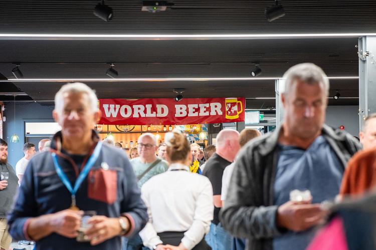 DerbyCAMRABeerFestivalatMoMSeptember2025-Pictoriapictures.com-21